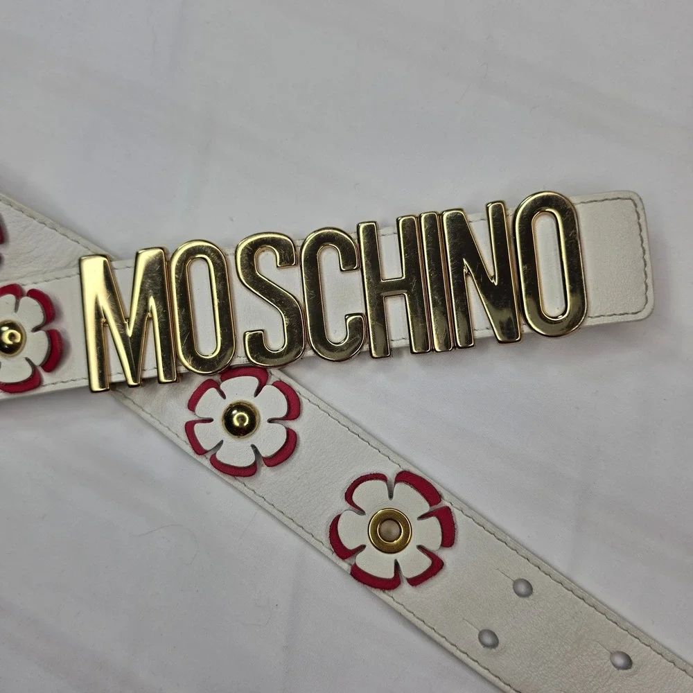 Moschino Milano White Leather Floral Belt Gold Logo Buckle Made in Italy Size 48